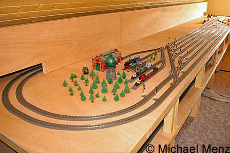 Foto der Modelleisenbahn - Blick auf das Bahnbetriebswerk der Modelleisenbahn